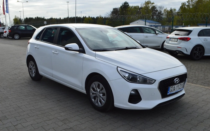Hyundai I30 cena 29889 przebieg: 301850, rok produkcji 2017 z Zduńska Wola małe 191